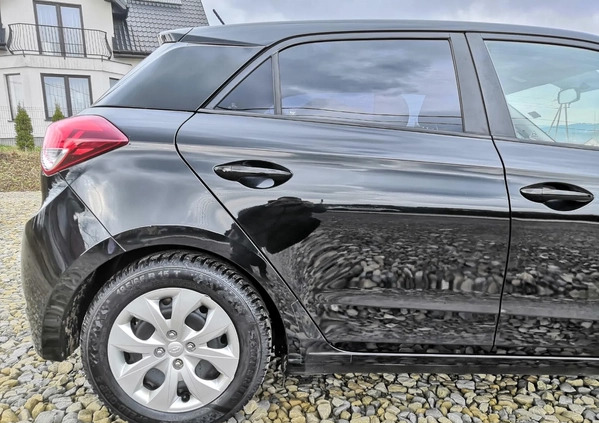 Hyundai i20 cena 25900 przebieg: 179000, rok produkcji 2015 z Skarszewy małe 781